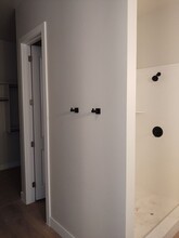 Building Photo - 2830 E Snowberry Dr