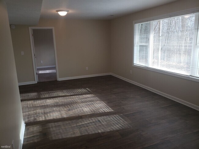 Foto del edificio - 3 br, 1.5 bath Duplex - 2582 32nd St SE 25...