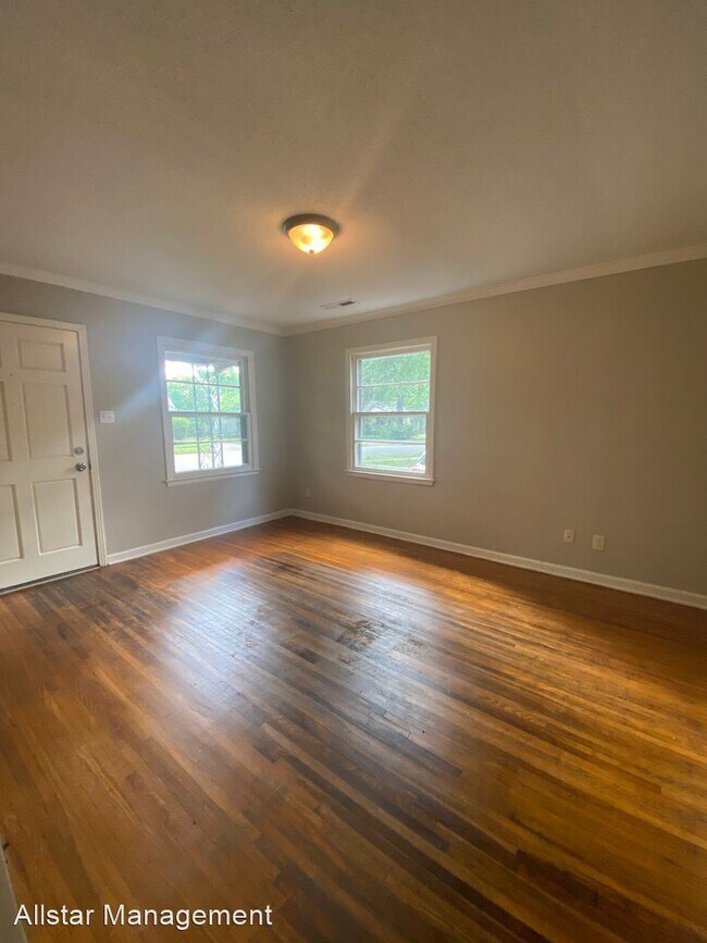 Building Photo - 3 br, 1 bath House - 1308 Weymouth Street
