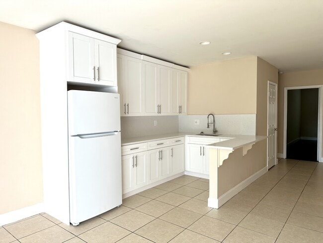 Building Photo - 8110 Lake San Carlos Cir