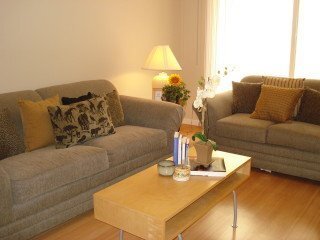 Building Photo - Gorgeous, Well-Maintained Two-Story Townhome Available Now!