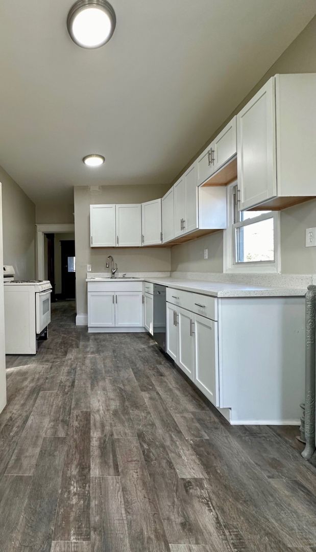 Foto del edificio - Gorgeous 4 Bedroom Home in Saint Paul!