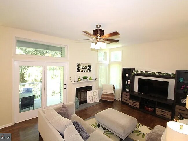 Building Photo - 4807 Claremont Ct