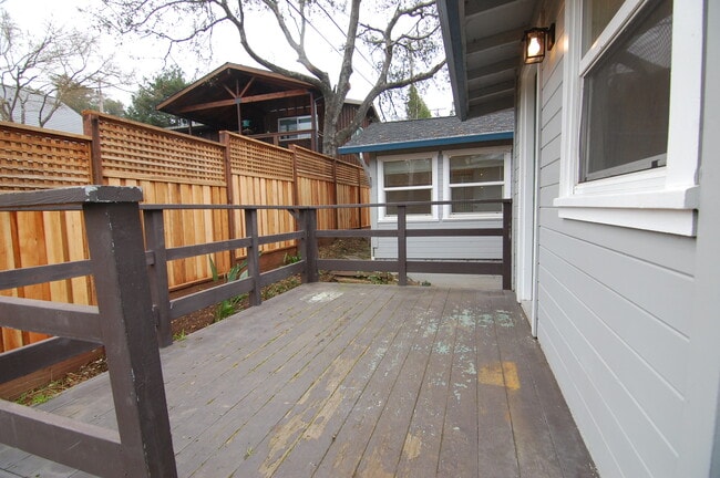 Building Photo - 8492 Trenton Rd