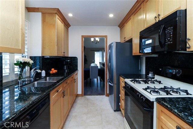 Foto del edificio - 7408 Belpine Pl