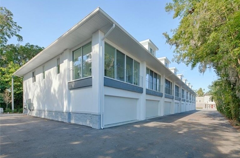 Primary Photo - 400 W Swoope Ave