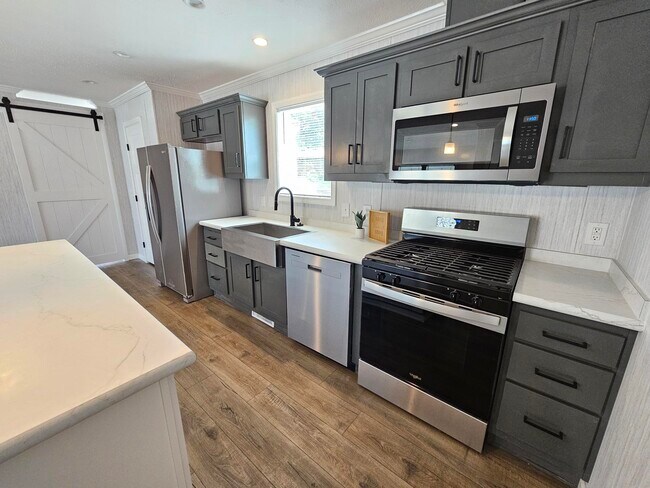 Building Photo - 267 Spruce