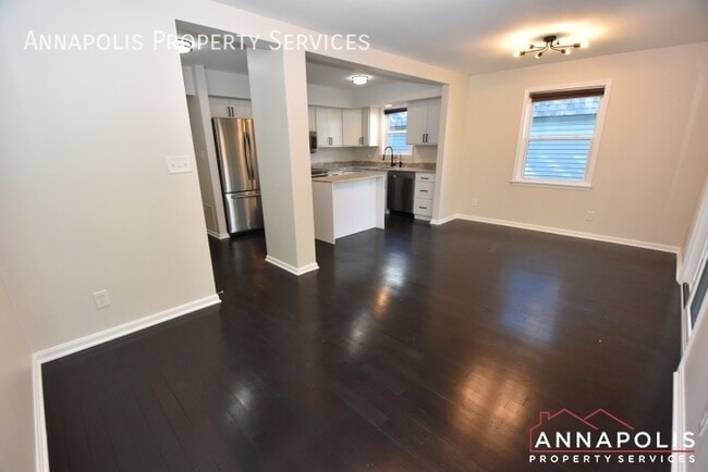 Foto del edificio - 114 Oakwood Rd