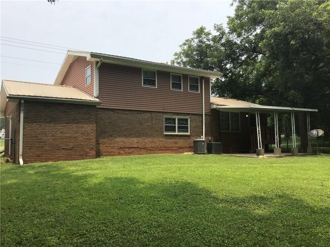 Building Photo - 6863 Dorsett Shoals Rd