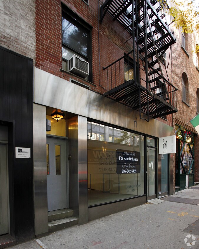Building Photo - 217 E 59th St