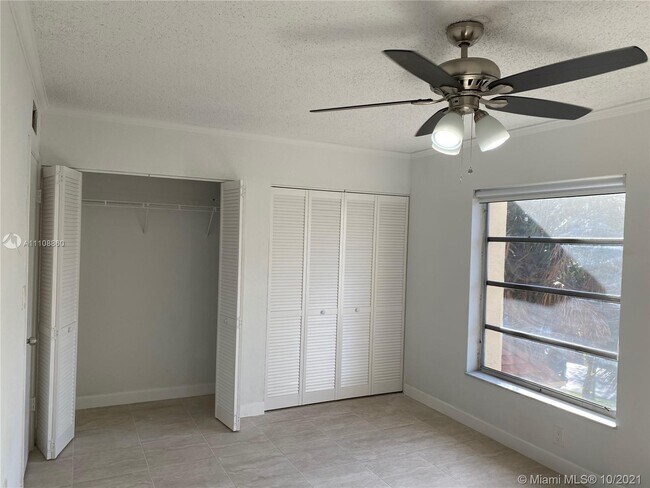 Building Photo - 17600 NW 68th Ave