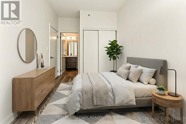 Photo du bâtiment - 180 Fairview Mall Dr