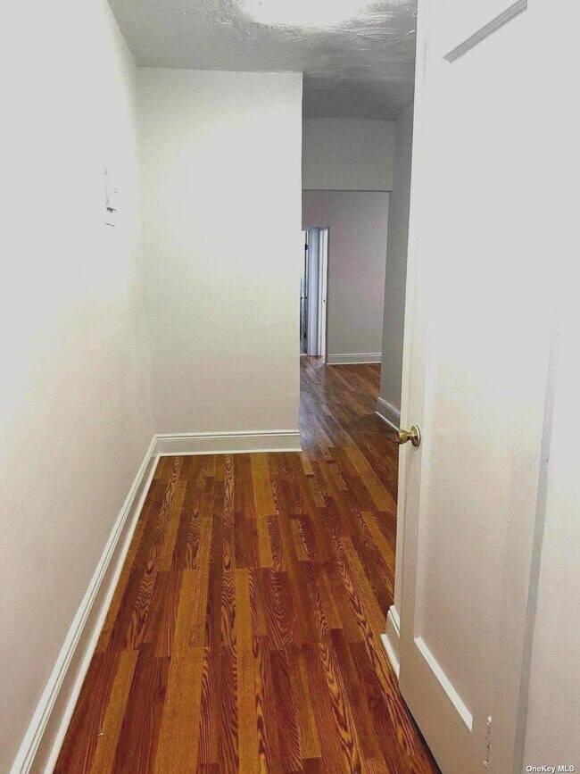 Foto del edificio - 34-59-59 89th St