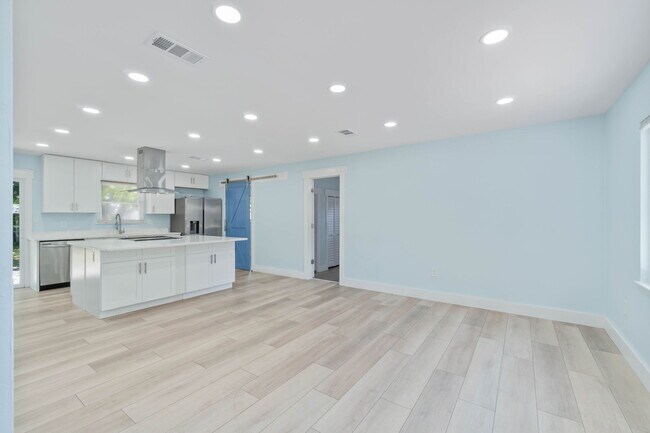 Building Photo - 113 N Audrey Cir NW