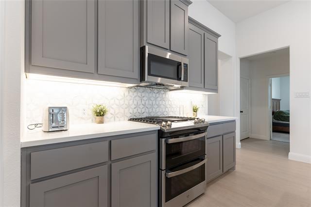 Foto del edificio - 5200 Woodway Dr