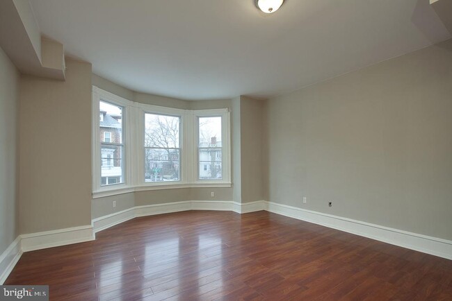 Building Photo - 501 S 49th St
