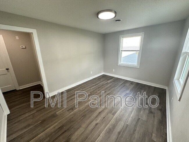 Foto del edificio - 530 Jasper St