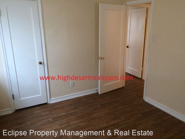 Building Photo - 2 br, 1 bath House - 1920 Elm Avenue