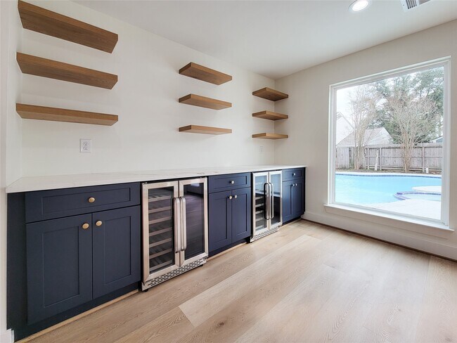 Foto del edificio - 20223 Laurel Lock Dr