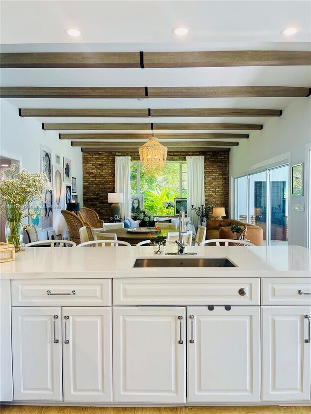 Foto principal - 12900 SW 82nd Ave