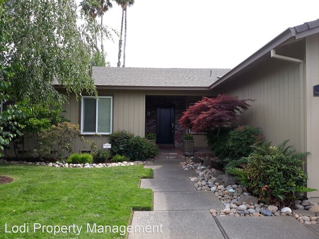 Building Photo - 3 br, 2 bath House - 1026 PORT CHELSEA CIRCLE