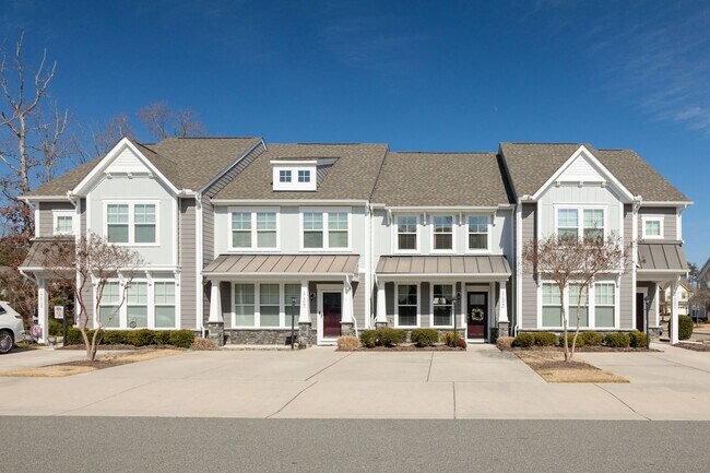 Building Photo - 2 Bedroom Townhome in Beautiful Magnolia G...