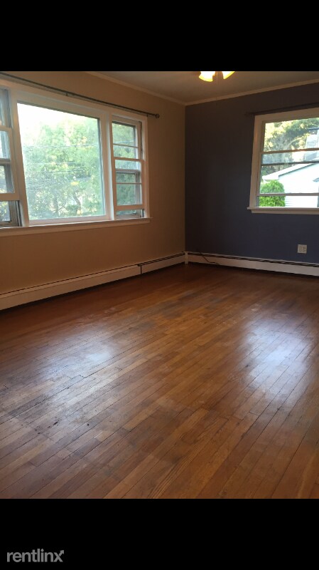 Building Photo - 3 br, 1 bath House - 34 Rogers Drive