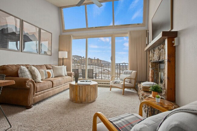 Foto del edificio - 2270 Storm Meadows Dr