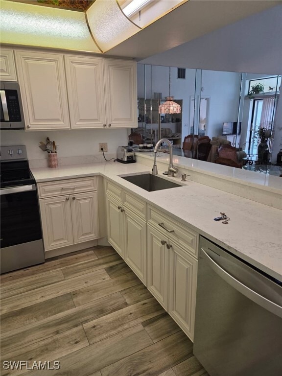 Foto del edificio - 16580 Ginger Ln