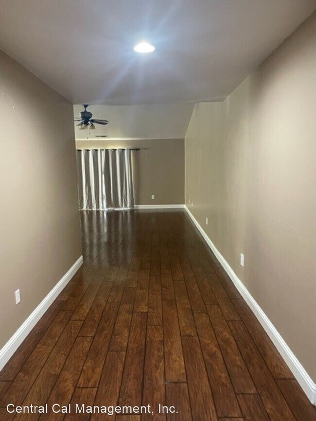 Building Photo - 4 br, 2 bath House - 12311 Midtowne Dr