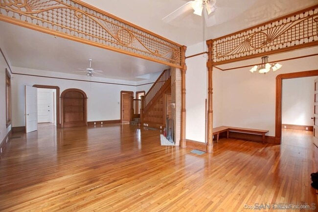 Building Photo - 1572 2nd Ave