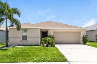 Building Photo - 295 Lake Lucerne Way
