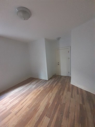 Foto del edificio - 60-64 Sip Ave
