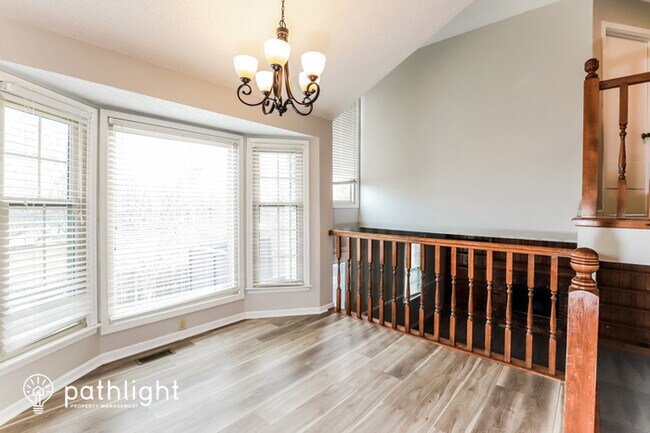Foto del edificio - 4703 Hayes Avenue, Merriam, KS, 66203