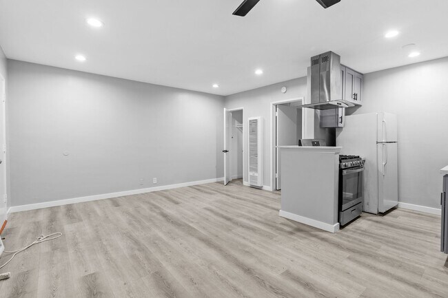 Foto del edificio - 1655 W Malvern Ave