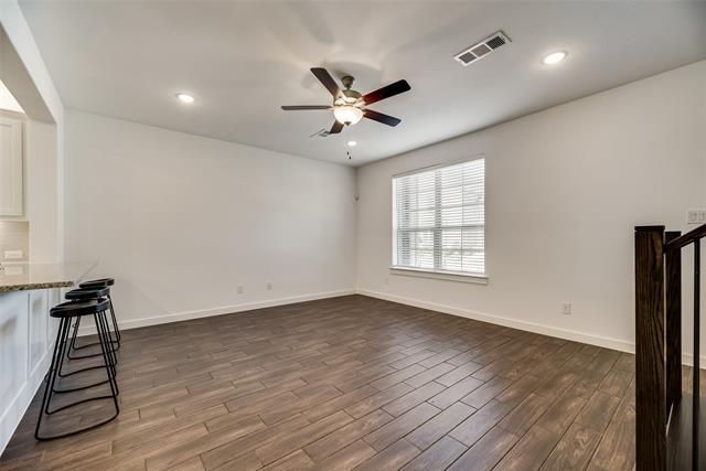 Building Photo - 208 Venice Ave