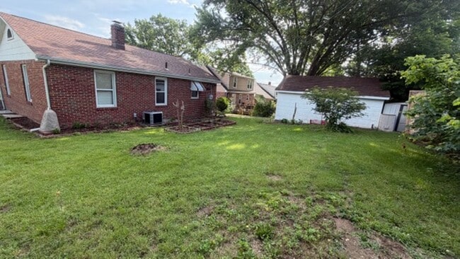Building Photo - 520 West Eighth Street