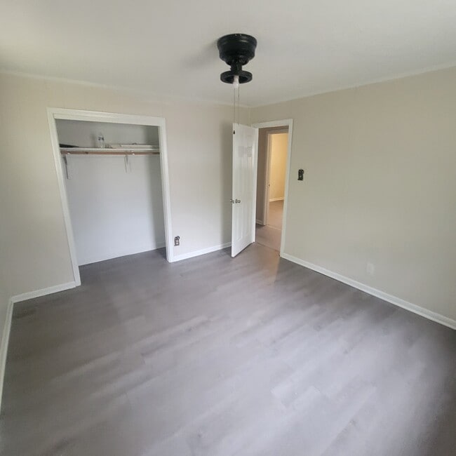 Building Photo - 418 Pervie Bolick St