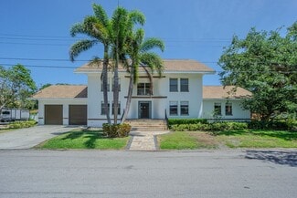 Building Photo - 2114 S Venus St