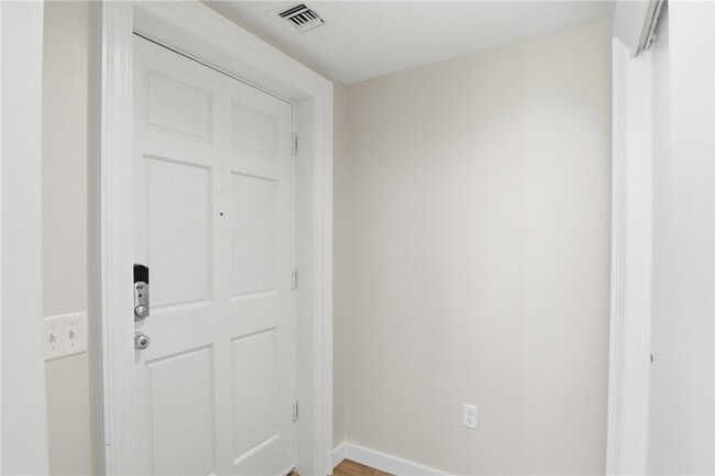 Building Photo - 1474 Marsh Rd