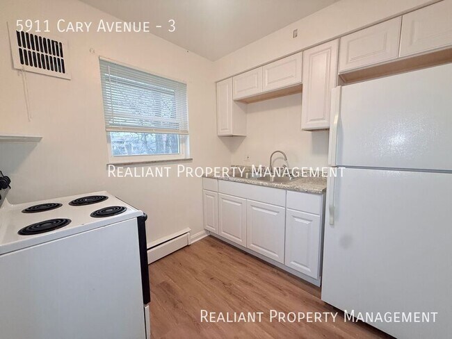 Foto del edificio - 5911 Cary Ave