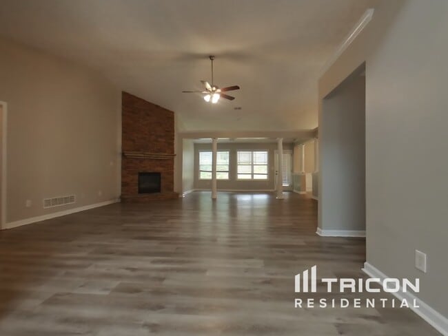 Building Photo - 136 Reid Plantation Drive Villa Rica GA