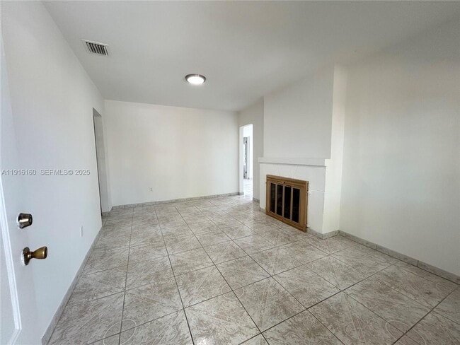 Foto del edificio - 40 NW 39th St