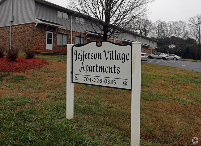 Foto del edificio - Jefferson Village Apartments