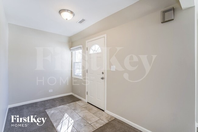 Building Photo - 123 Fairlawn Dr