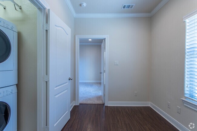 1HAB, 1BA - 800 ft² - Limestone Terrace Apartments