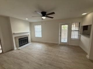 Foto del edificio - 1716 Crest Grove Dr