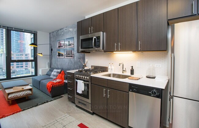 Foto del edificio - 731 N Wells St