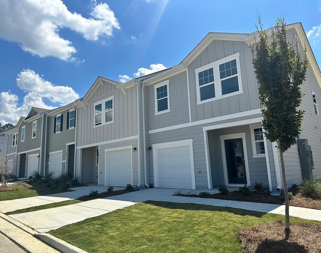 Primary Photo - 321 Winton Way