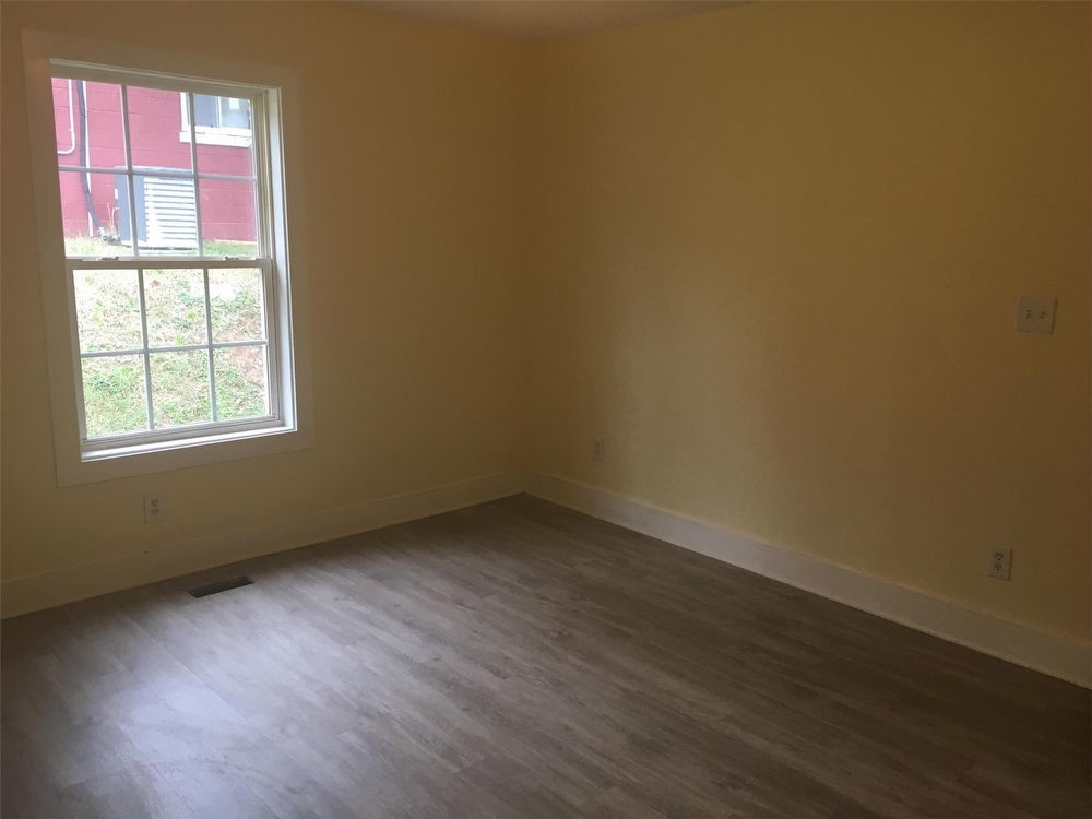 Primary Photo - 1207 Fargo St